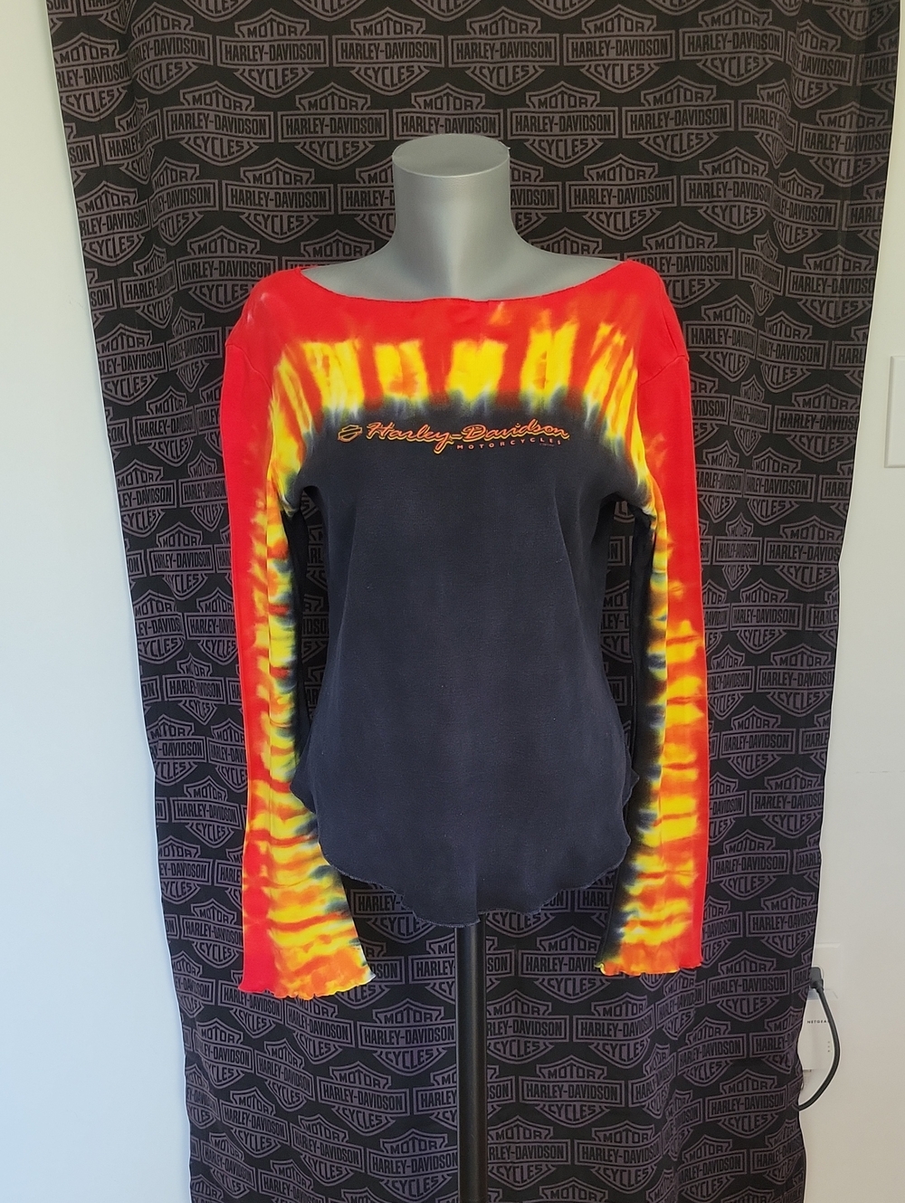 Harley-Davidson Top Large Red/Orange/Yellow/Black Vintage